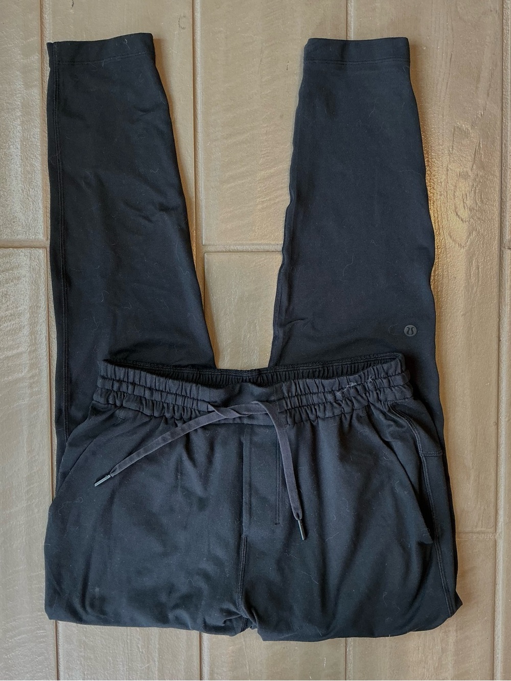 lululemon athletica Men's Black Soft Jersey Tapered Jogger Sweatpants